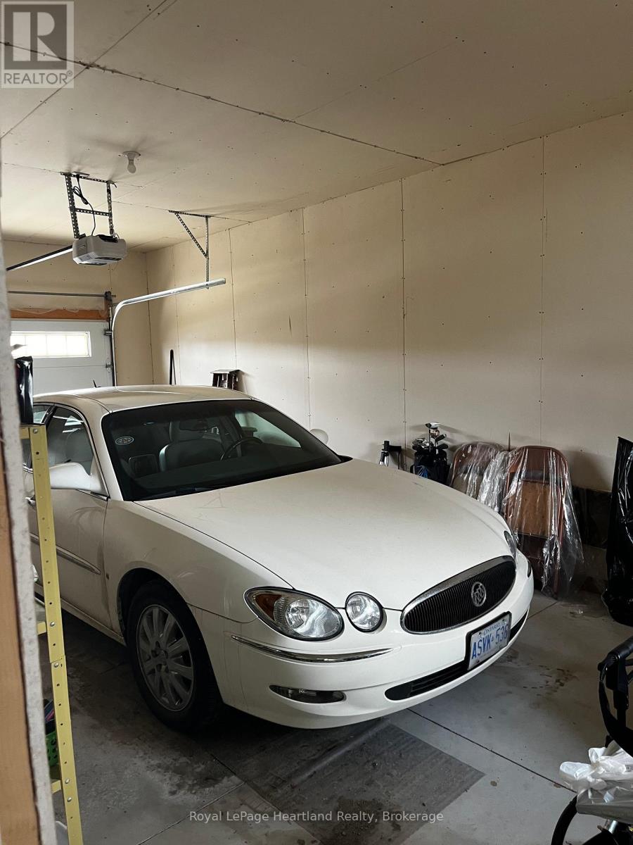 9 Velma Street, Strathroy-Caradoc, Ontario  N7G 3L2 - Photo 21 - X12914492