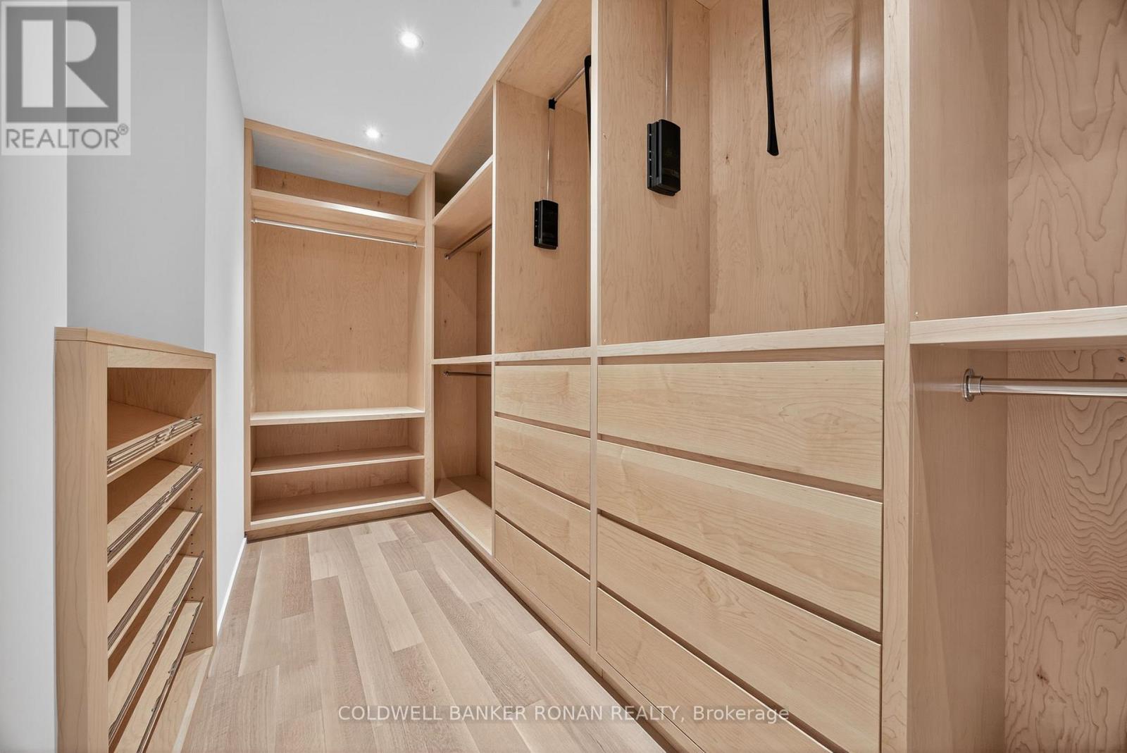 9 Gray Avenue, New Tecumseth, Ontario  L9R 1P3 - Photo 33 - N12761140