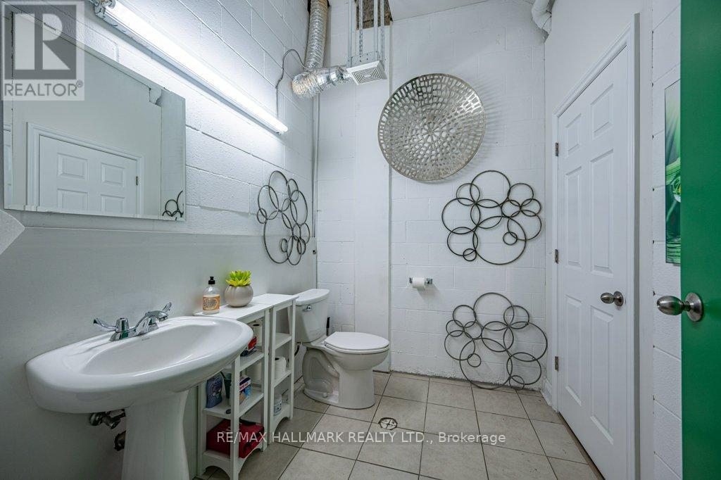 16 - 125 Don Hillock Drive, Aurora, Ontario  L4G 0H8 - Photo 17 - N12912518