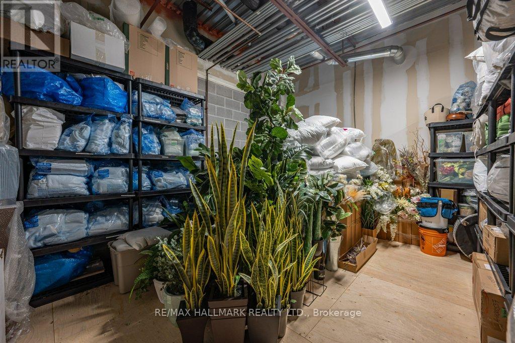 16 - 125 Don Hillock Drive, Aurora, Ontario  L4G 0H8 - Photo 11 - N12912518