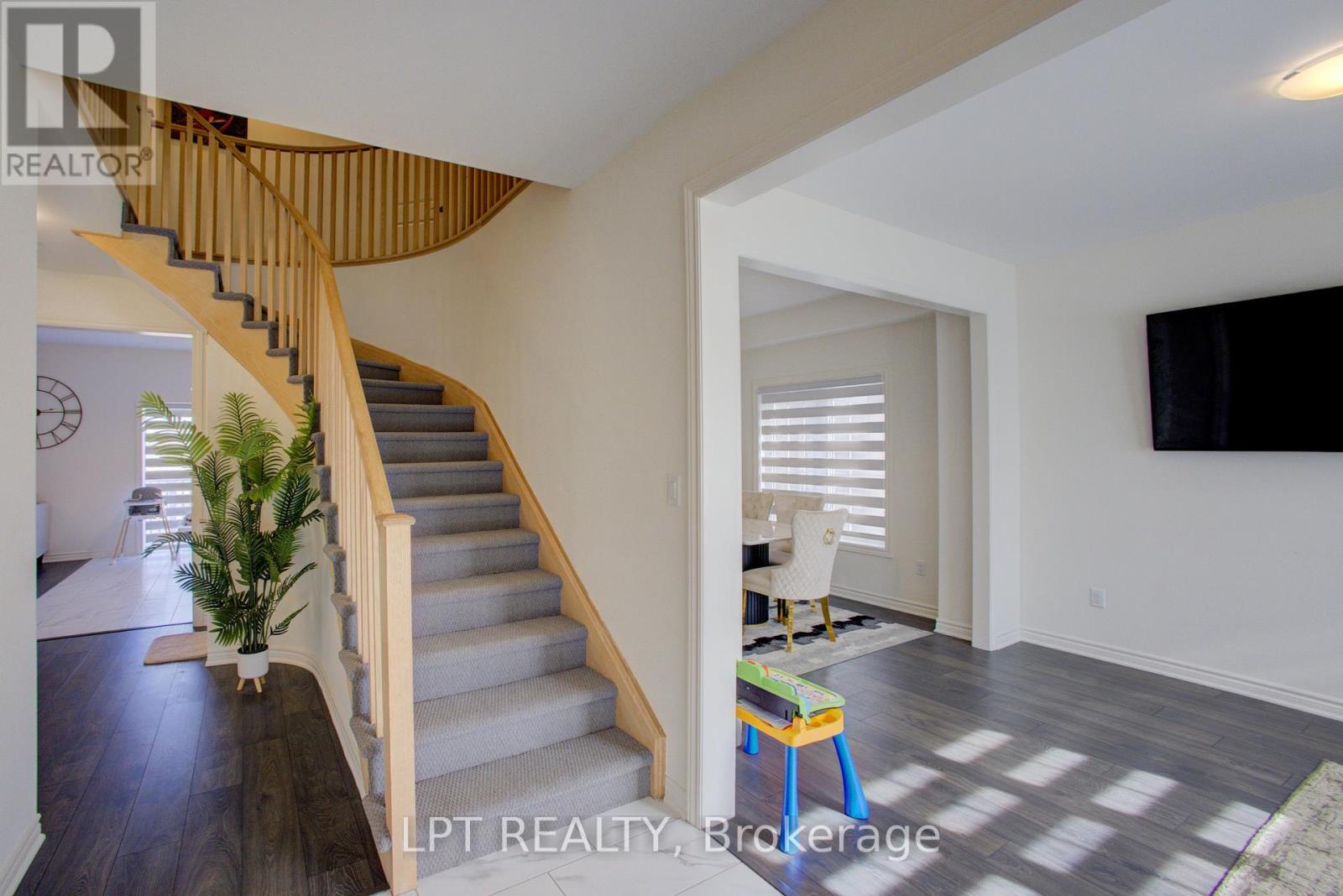 234 Prescott Drive, Clearview (Stayner), Ontario  L0M 1S0 - Photo 3 - S12913774