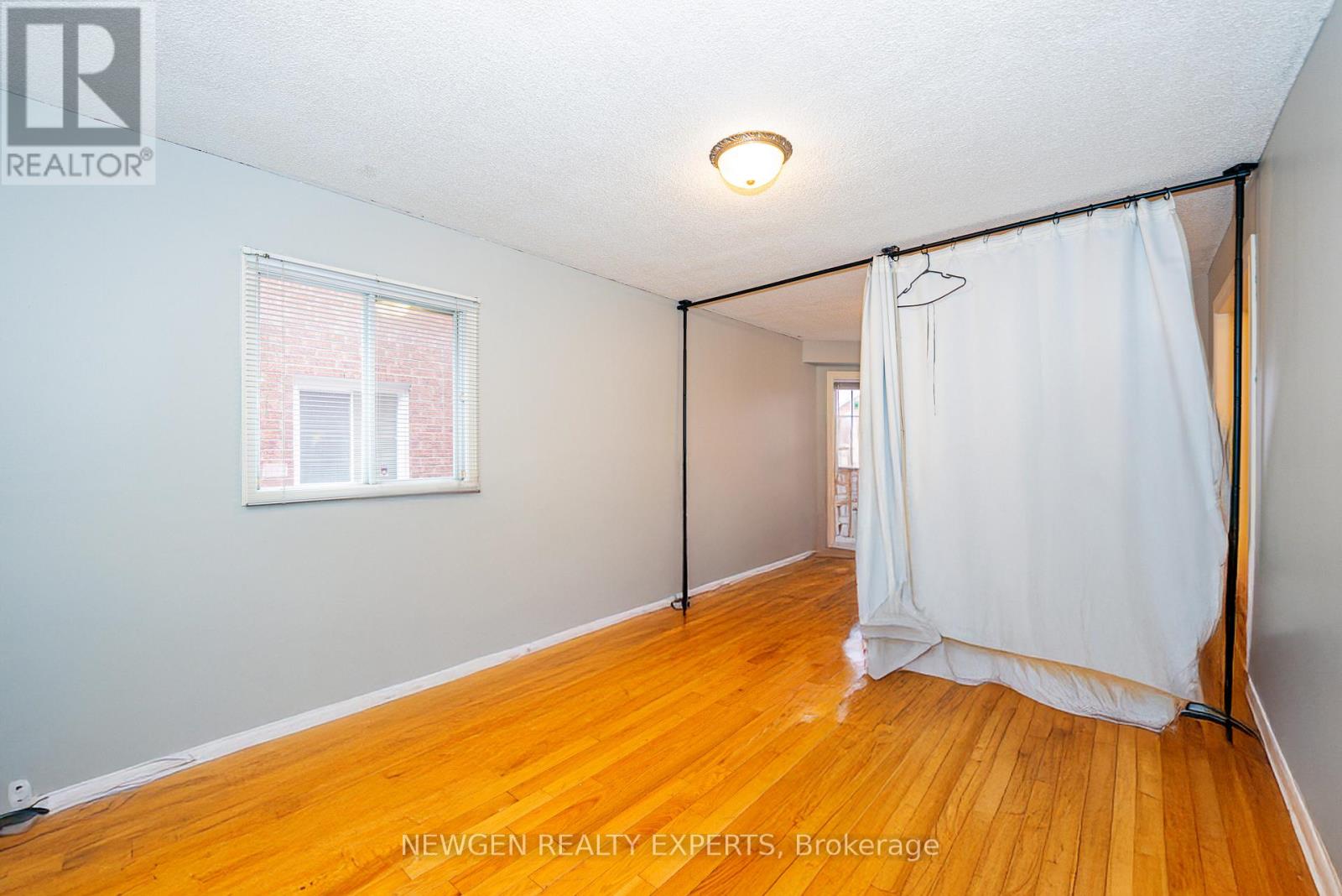 5710 Spangler Drive, Mississauga, Ontario  L5R 3N3 - Photo 10 - W12891930