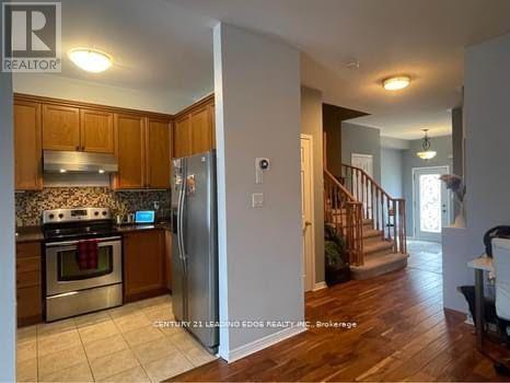 118 Niagara Trail, Halton Hills, Ontario  L7G 0A8 - Photo 7 - W12902782