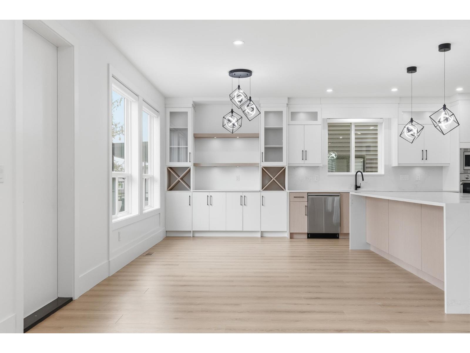 7020 205 Street, Langley, British Columbia  V2Y 1S9 - Photo 11 - R3102866