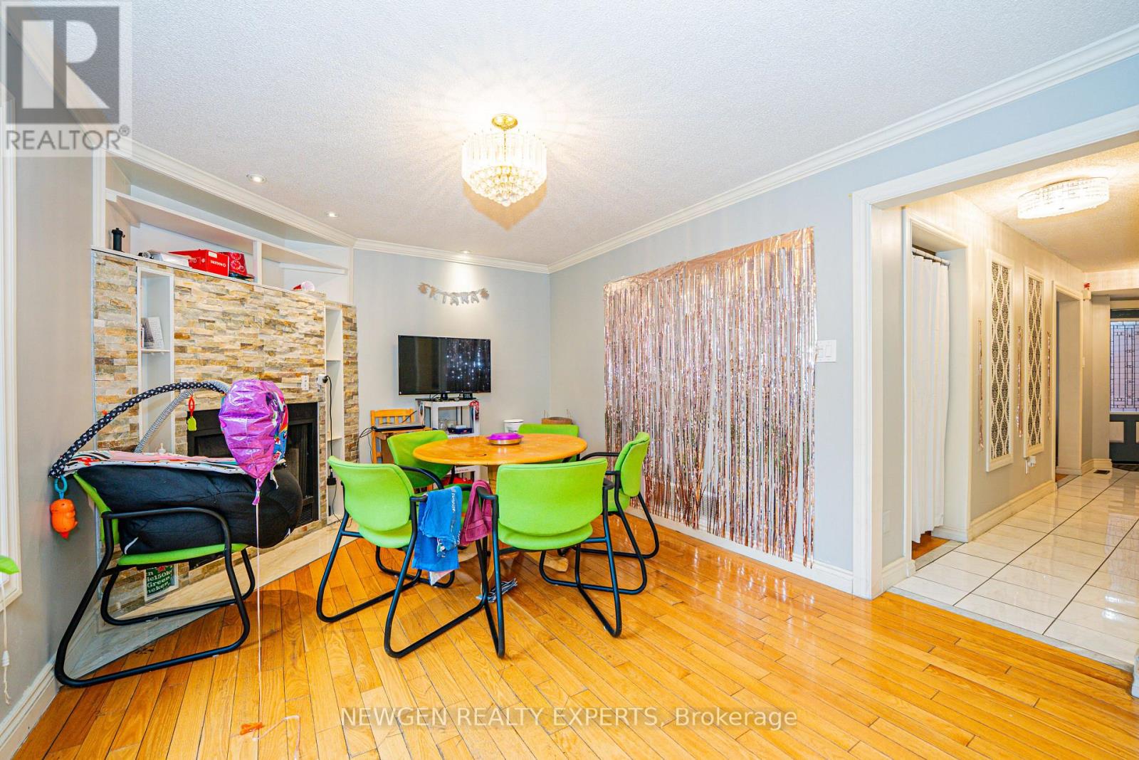 5710 Spangler Drive, Mississauga, Ontario  L5R 3N3 - Photo 6 - W12891930