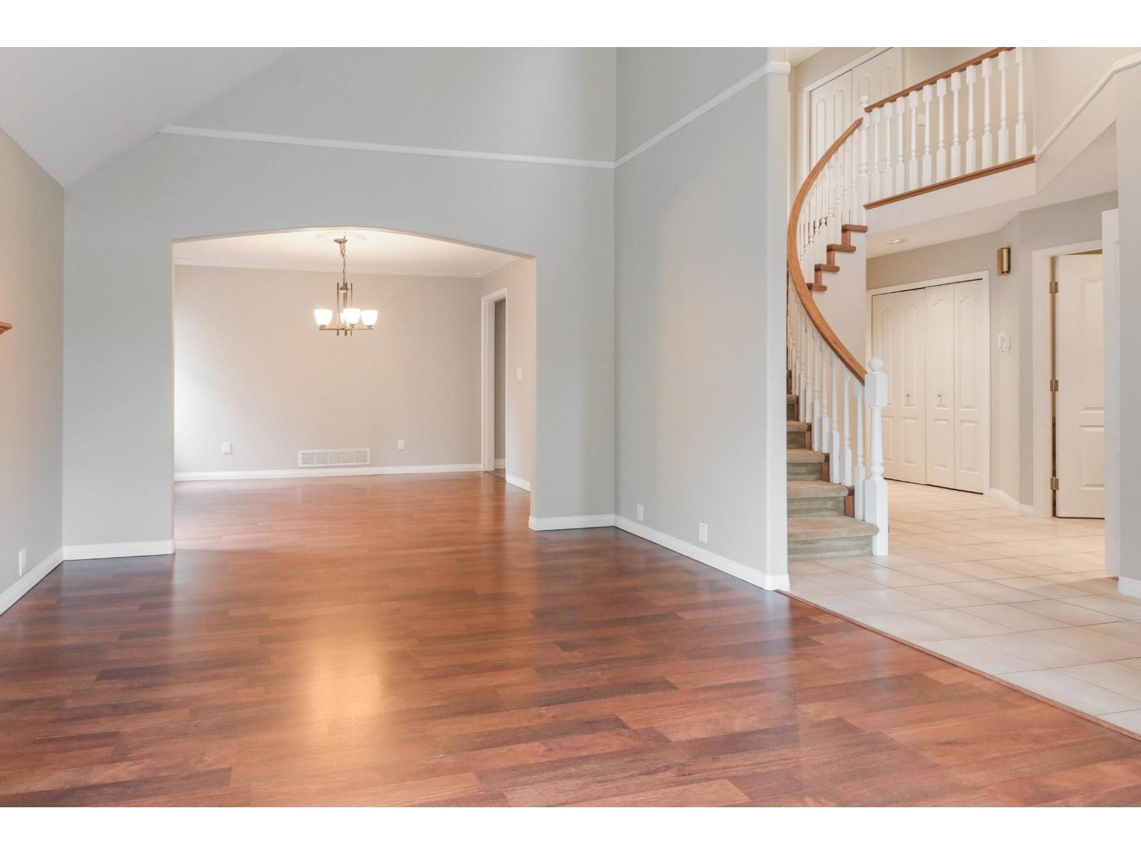 9740 210 Street, Langley, British Columbia  V1M 2P8 - Photo 3 - R3101454