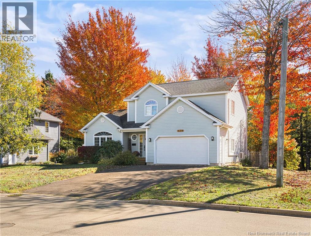 628 Clarence Cormier Street, Dieppe, New Brunswick  E1A 7T3 - Photo 1 - NB135564