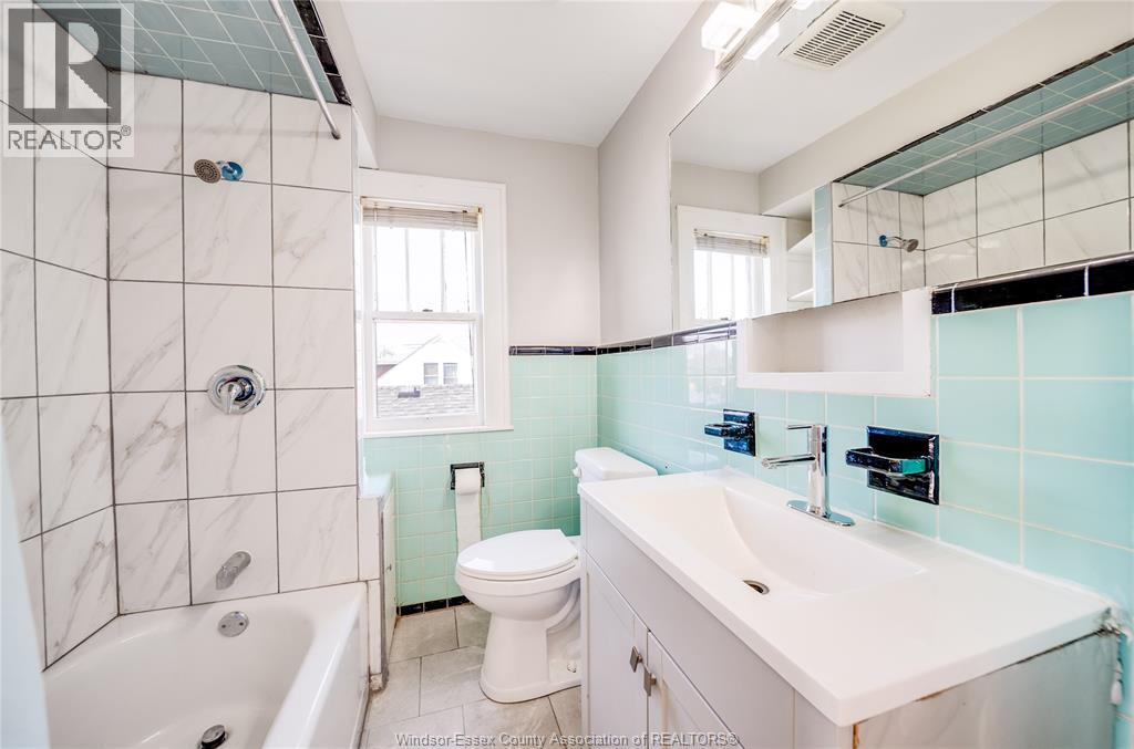 358 Partington, Windsor, Ontario  N9B 2N5 - Photo 31 - 26005880