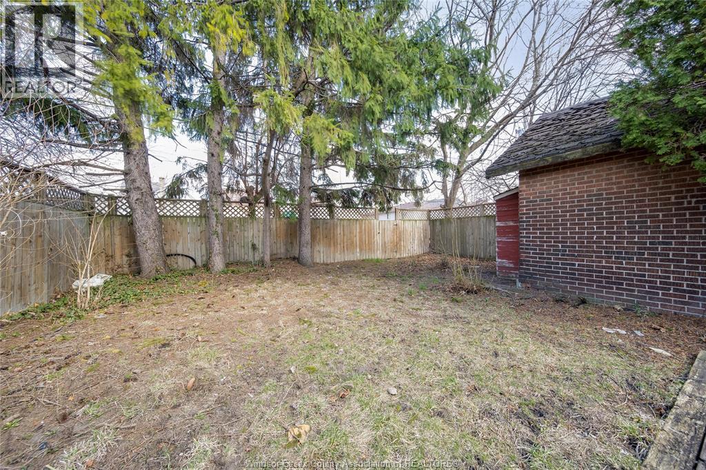 358 Partington, Windsor, Ontario  N9B 2N5 - Photo 43 - 26005880
