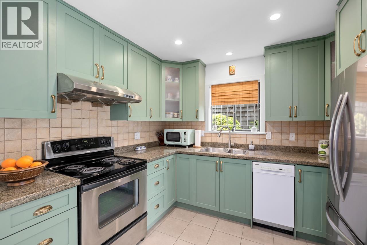 7860 Marchwood Place, Vancouver, British Columbia  V5S 4A6 - Photo 14 - R3102858