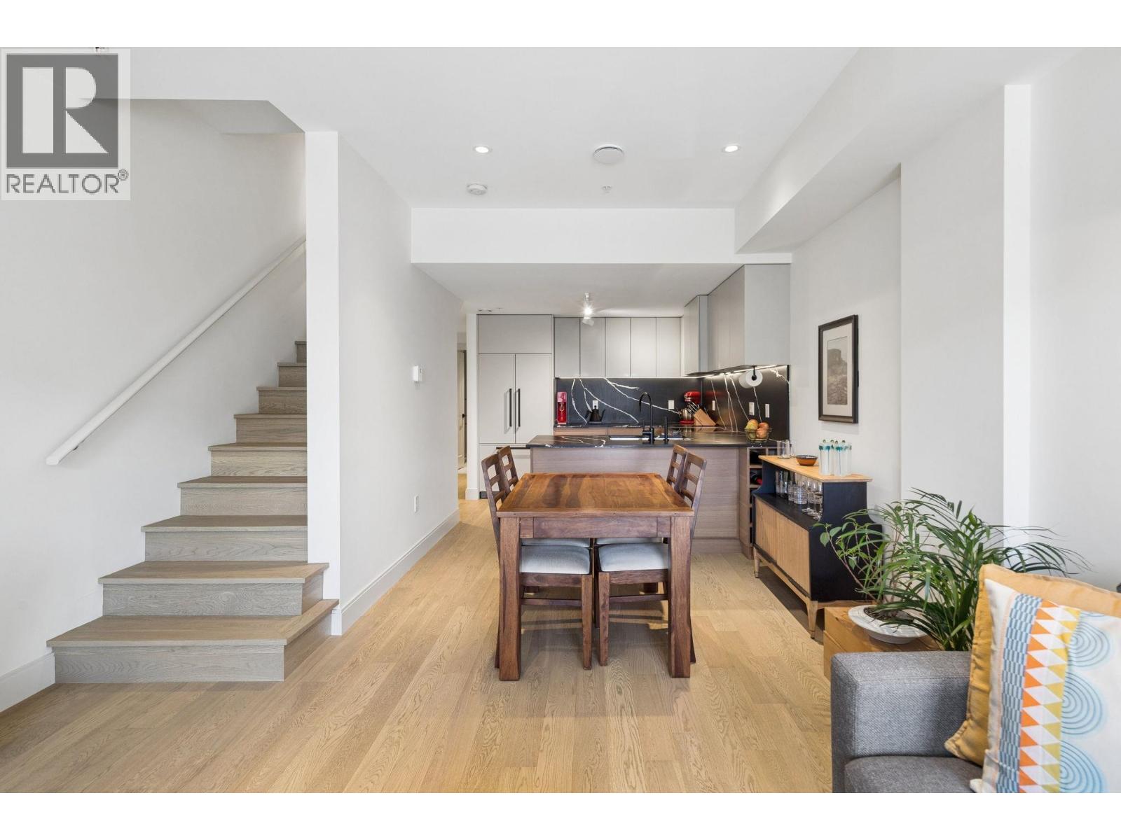 2 632 E 3rd Street, North Vancouver, British Columbia  V7L 0J1 - Photo 7 - R3102862