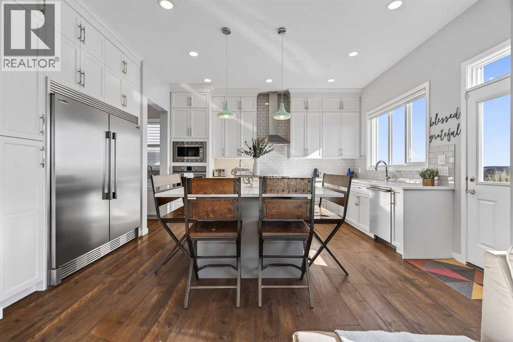 47 Mist Mountain Rise, Okotoks, Alberta  T1S 5R4 - Photo 15 - A2290739