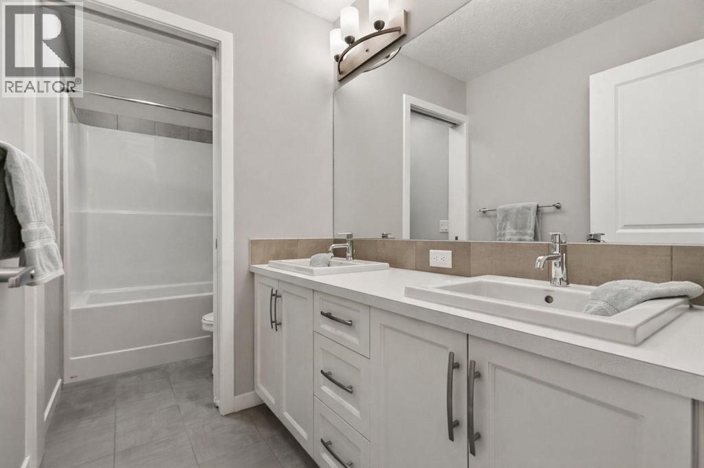 47 Mist Mountain Rise, Okotoks, Alberta  T1S 5R4 - Photo 39 - A2290739
