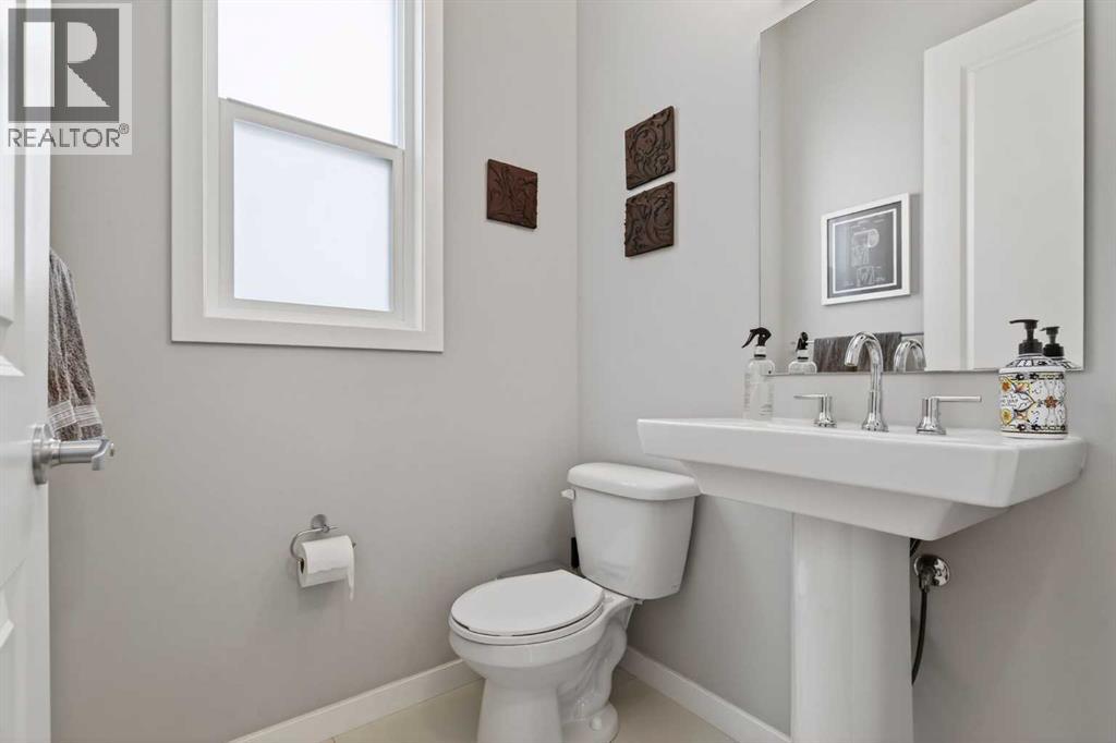 47 Mist Mountain Rise, Okotoks, Alberta  T1S 5R4 - Photo 25 - A2290739