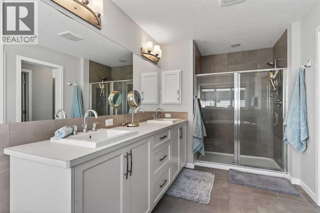 47 Mist Mountain Rise, Okotoks, Alberta  T1S 5R4 - Photo 34 - A2290739