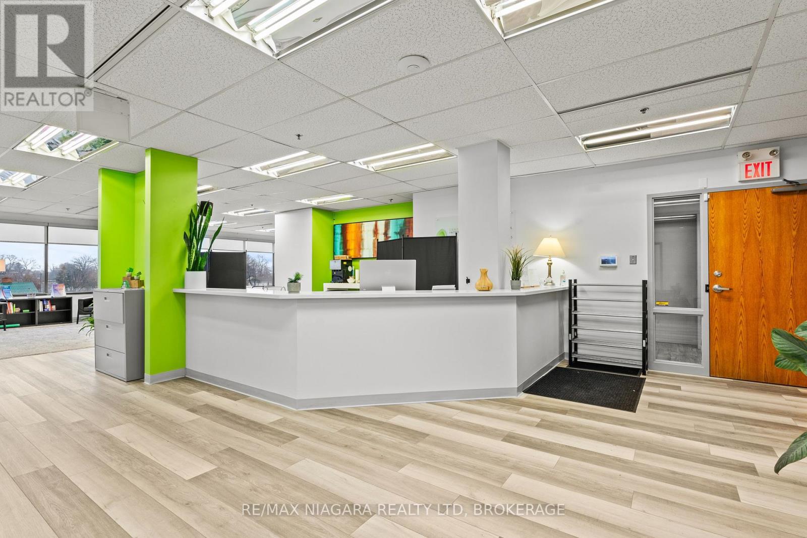 300 - 43 Church Street, St. Catharines, Ontario  L2R 7E1 - Photo 9 - X12915022