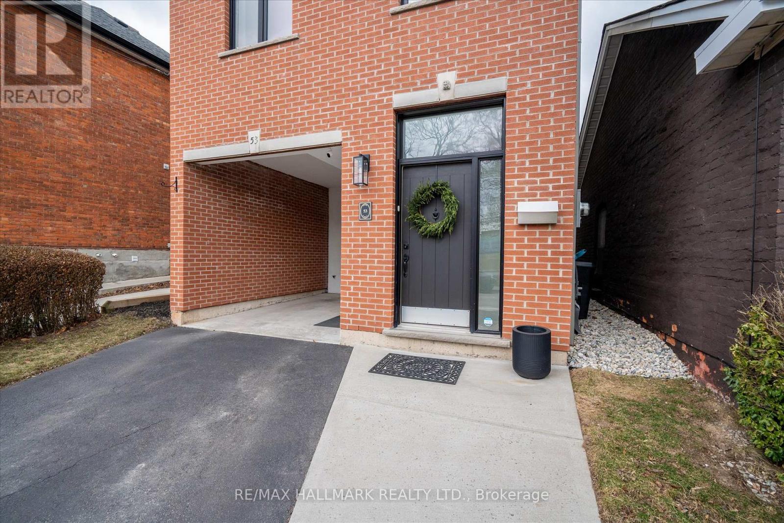 53 Wood Street E, Hamilton, Ontario  L8L 3Y2 - Photo 3 - X12914702