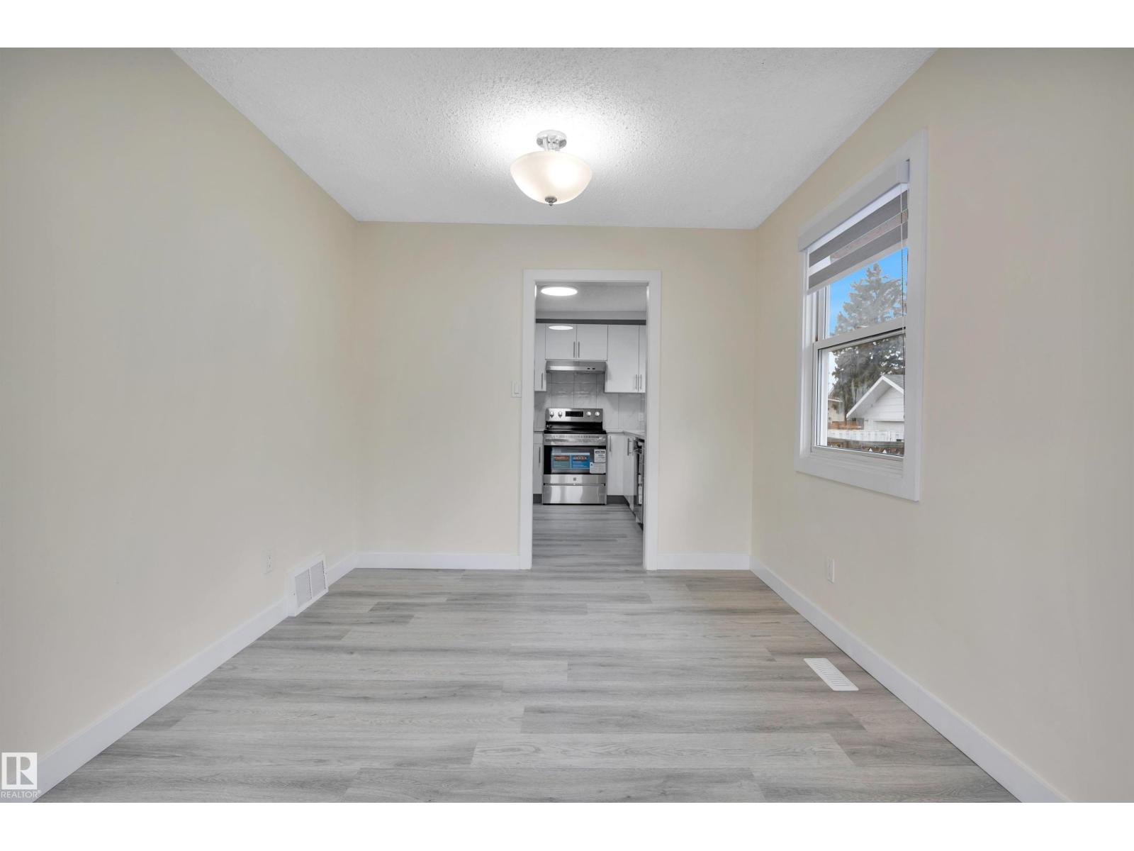 2010 46 St Nw, Edmonton, Alberta  T6L 2T5 - Photo 12 - E4478790