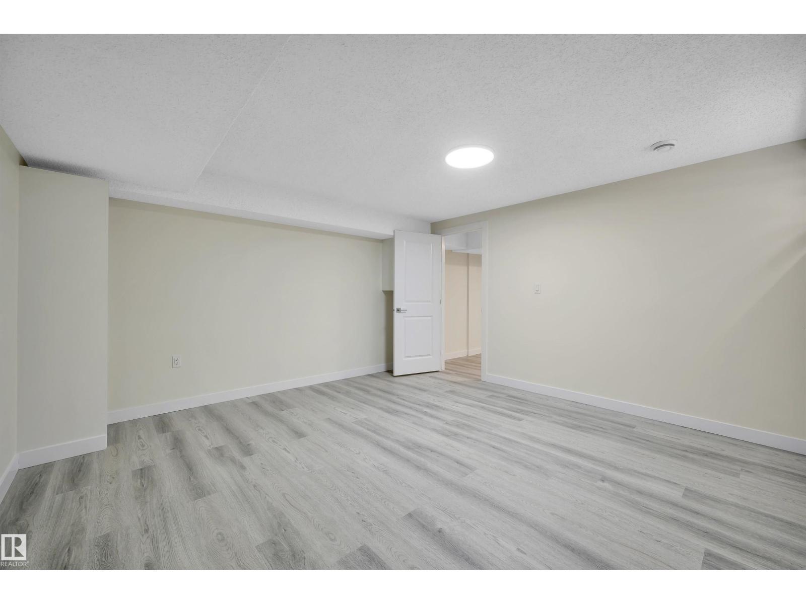 2010 46 St Nw, Edmonton, Alberta  T6L 2T5 - Photo 39 - E4478790