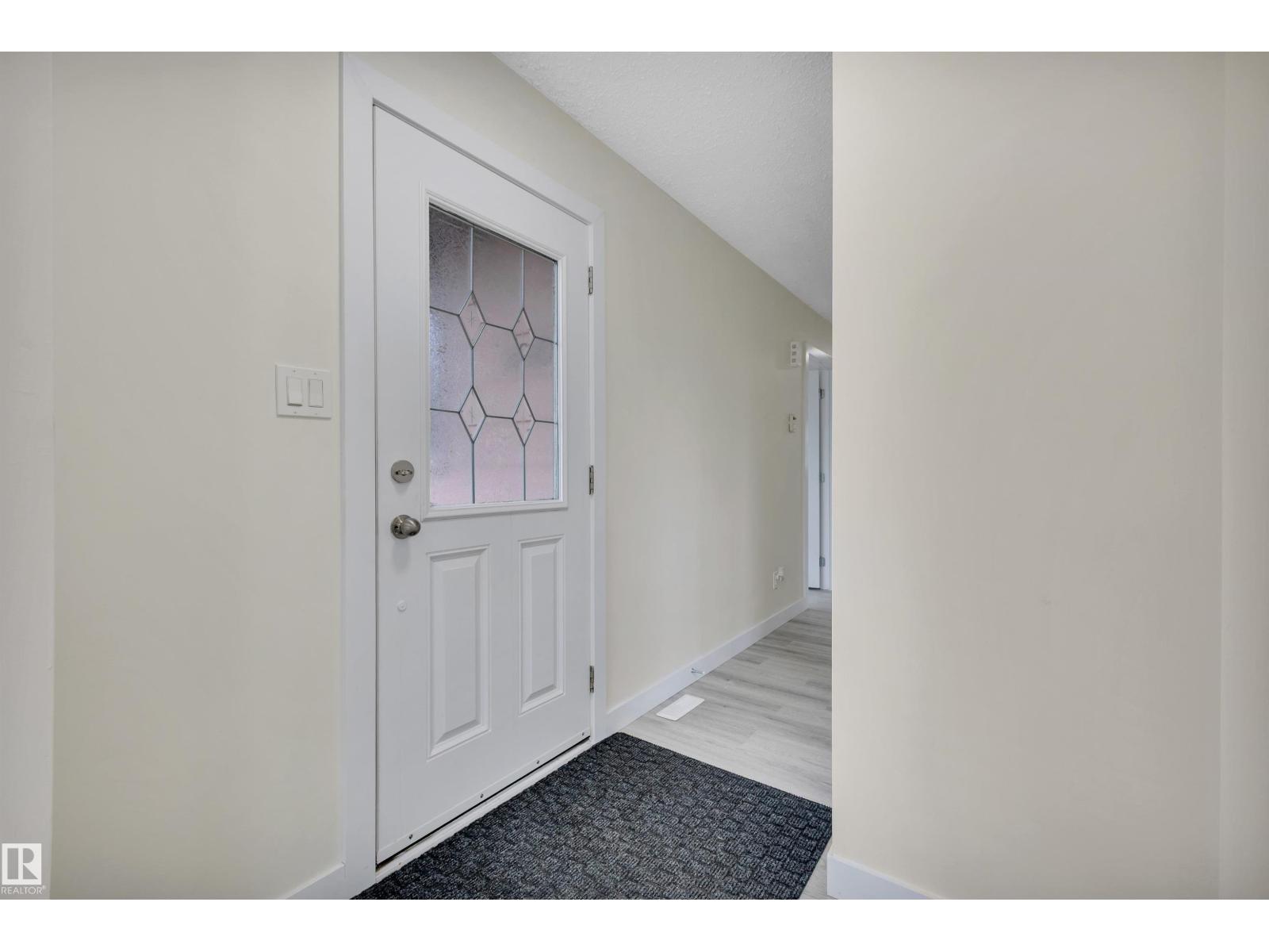 2010 46 St Nw, Edmonton, Alberta  T6L 2T5 - Photo 7 - E4478790