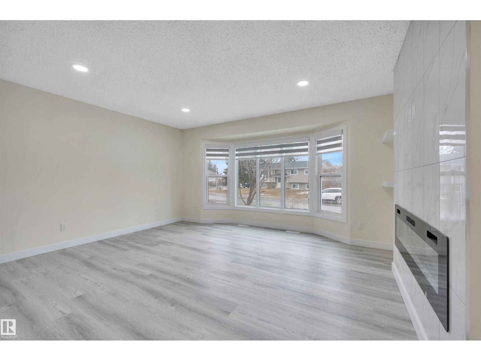 2010 46 St Nw, Edmonton, Alberta  T6L 2T5 - Photo 9 - E4478790