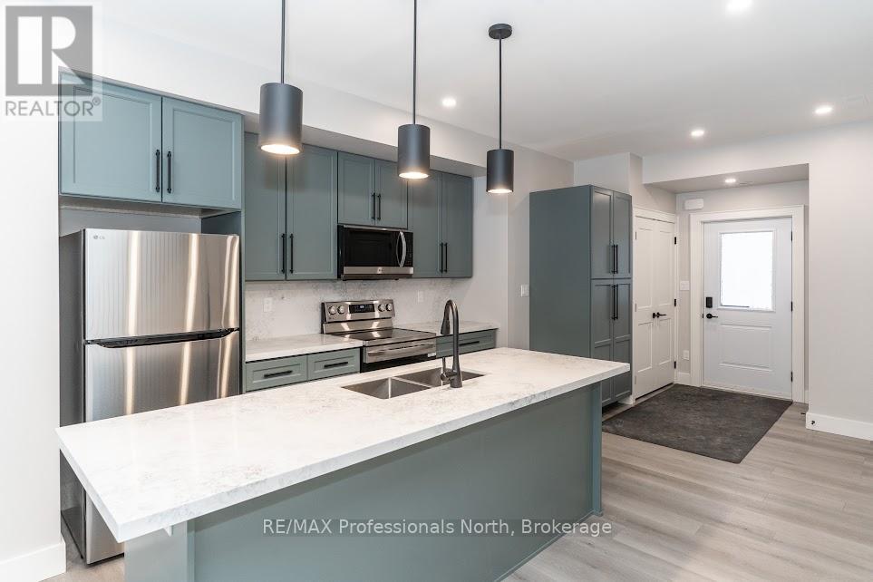 2a - 371 Muskoka Beach Road, Gravenhurst, Ontario  P1P 1M7 - Photo 10 - X12914912