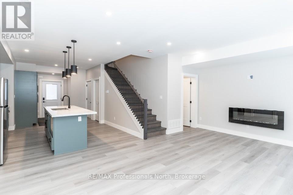 2a - 371 Muskoka Beach Road, Gravenhurst, Ontario  P1P 1M7 - Photo 13 - X12914912