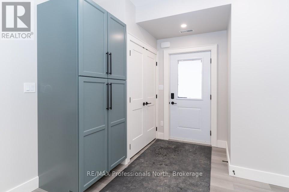 2a - 371 Muskoka Beach Road, Gravenhurst, Ontario  P1P 1M7 - Photo 5 - X12914912