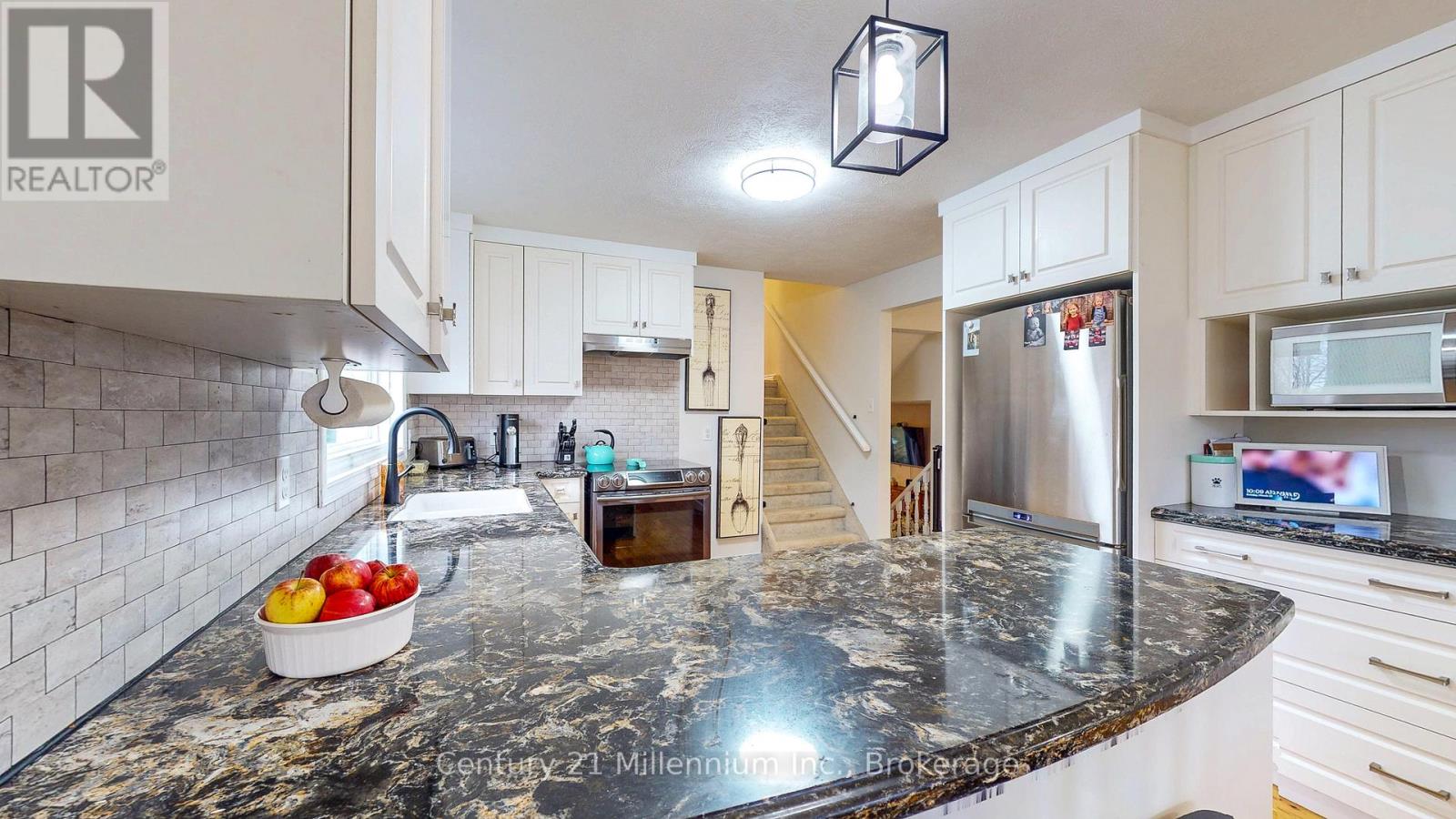 61 Albery Court, Meaford, Ontario  N4L 1J8 - Photo 10 - X12914934