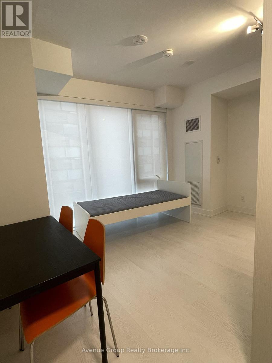 1810 - 308 Jarvis Street, Toronto, Ontario  M5B 0E3 - Photo 4 - C12914996