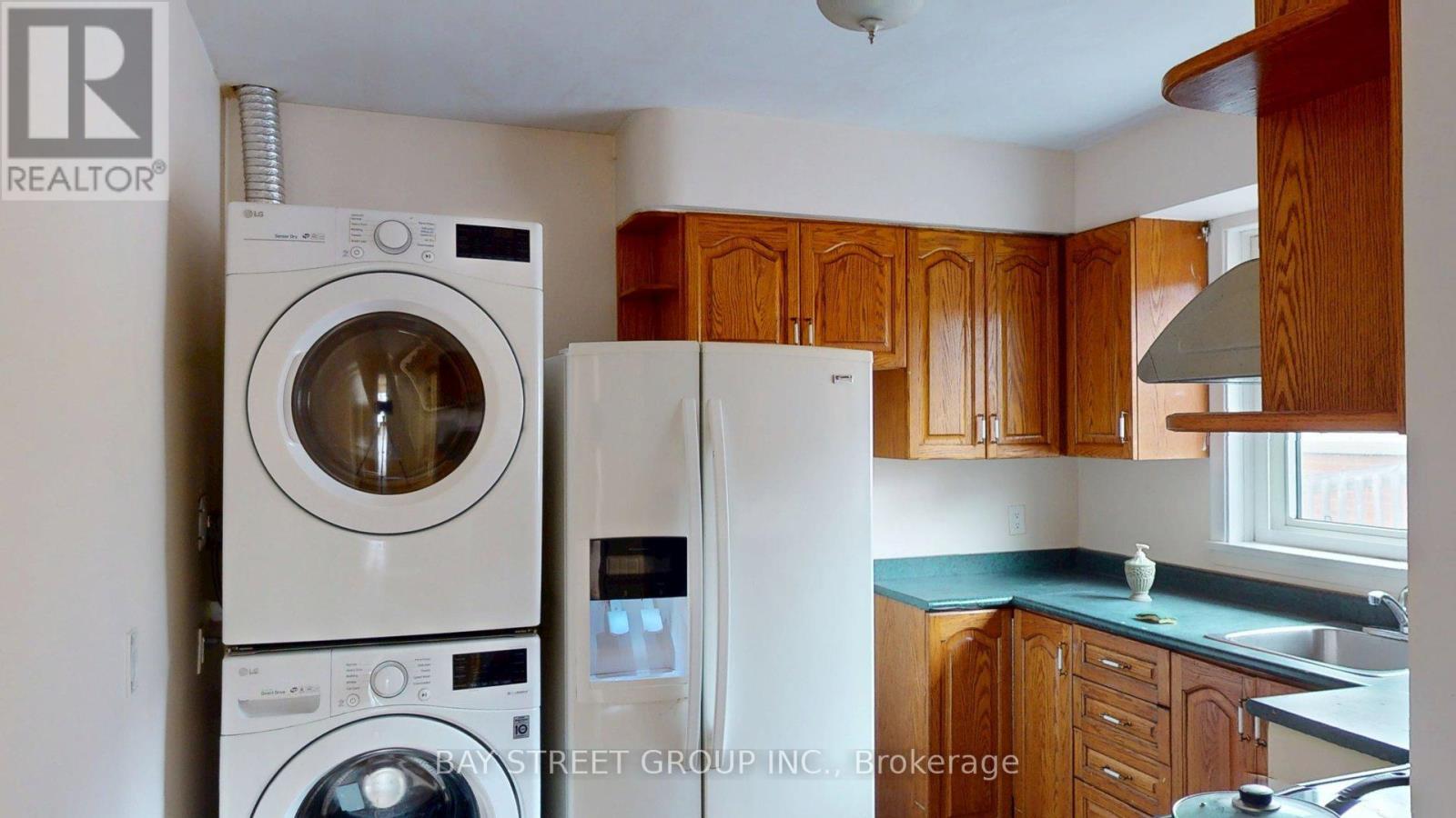 106 Wye Valley Road, Toronto, Ontario  M1P 2A8 - Photo 5 - E12914998