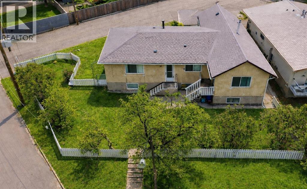 7012 Bowness Road Nw, Calgary, Alberta  T3B 0G4 - Photo 2 - A2289591