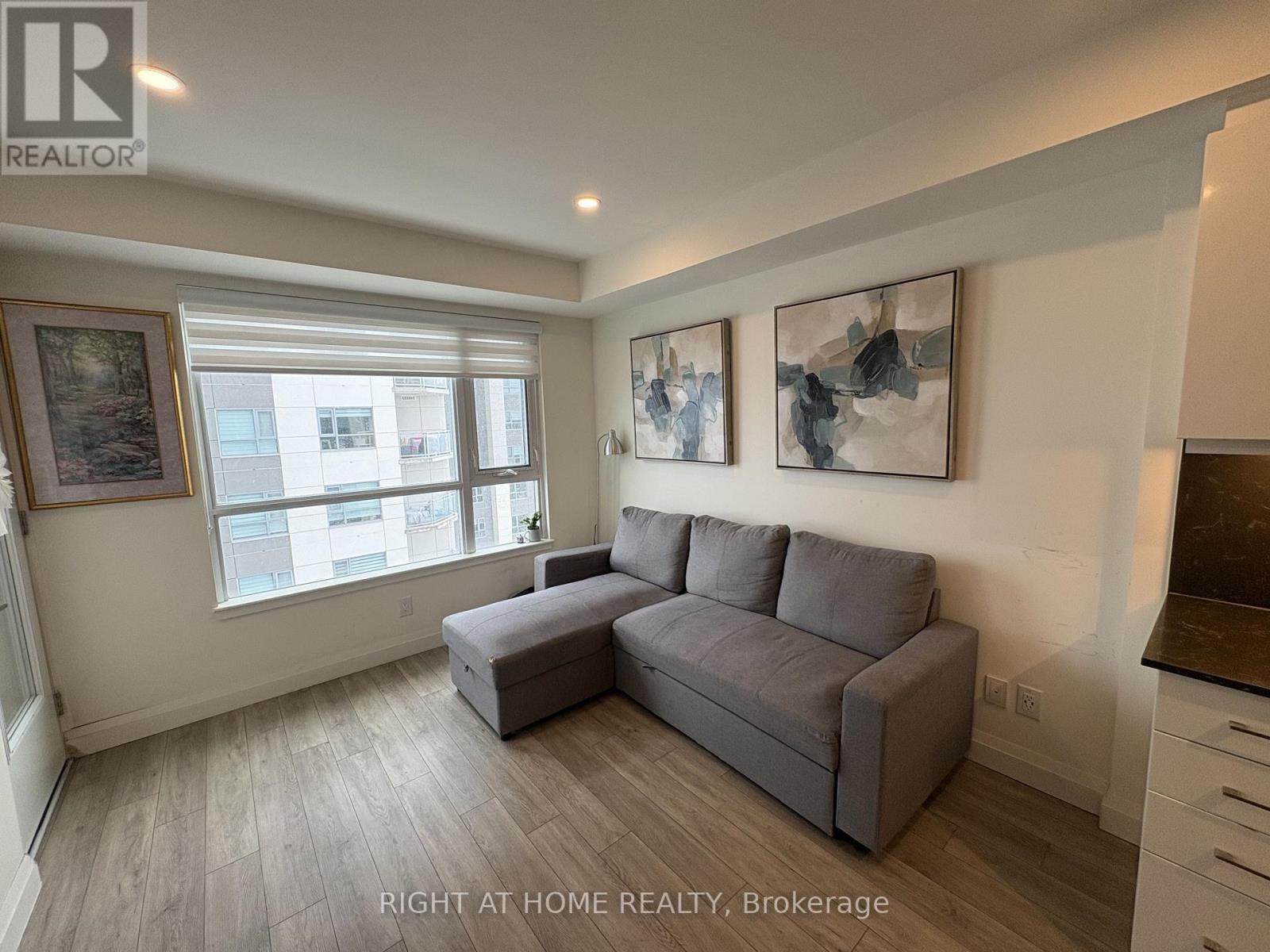 805 - 58 Lakeside Terrace, Barrie, Ontario  L4M 0L5 - Photo 4 - S12914984