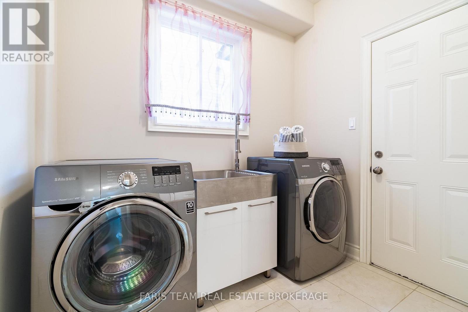 56 Jewel House Lane, Barrie (Innis-Shore), Ontario  L4M 0C4 - Photo 23 - S12915026