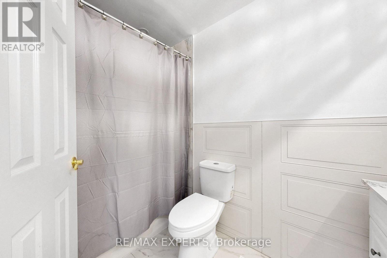 1149 Shadeland Drive, Mississauga, Ontario  L5C 1P2 - Photo 22 - W12914916