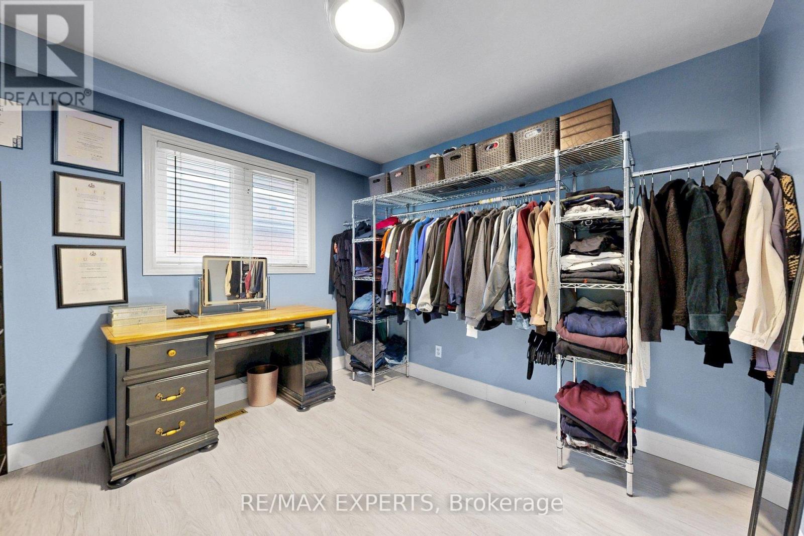 1149 Shadeland Drive, Mississauga, Ontario  L5C 1P2 - Photo 23 - W12914916