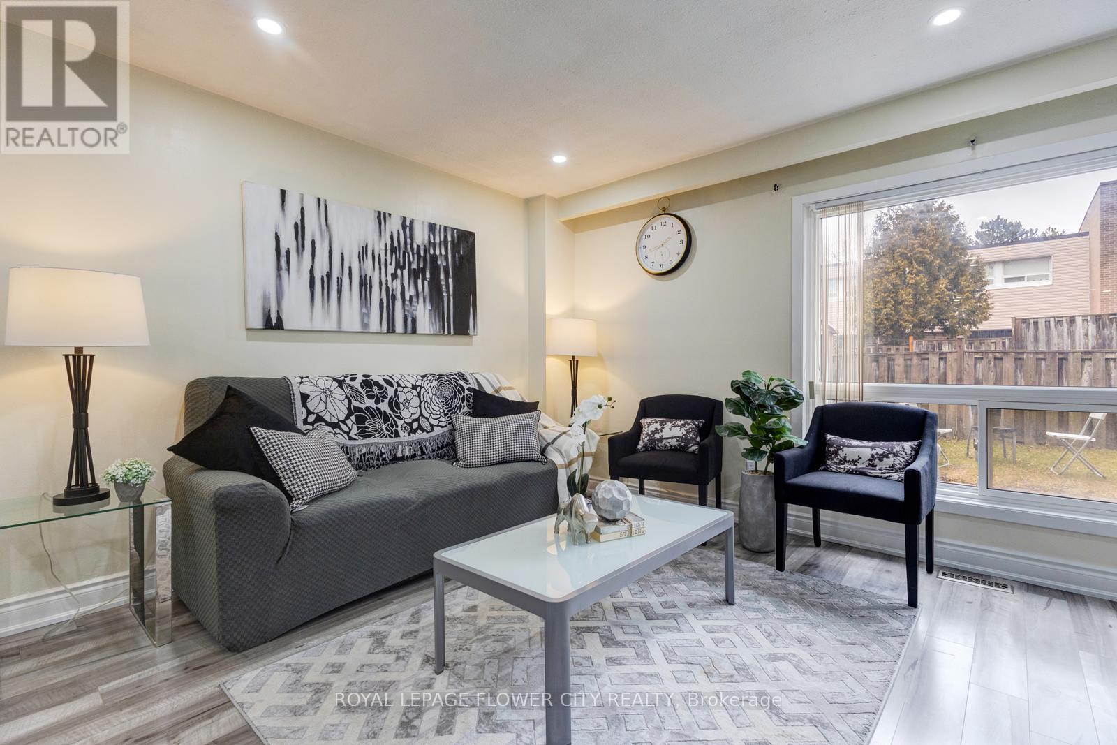 19 - 435 Silverstone Drive, Toronto, Ontario  M9V 3K7 - Photo 12 - W12914922