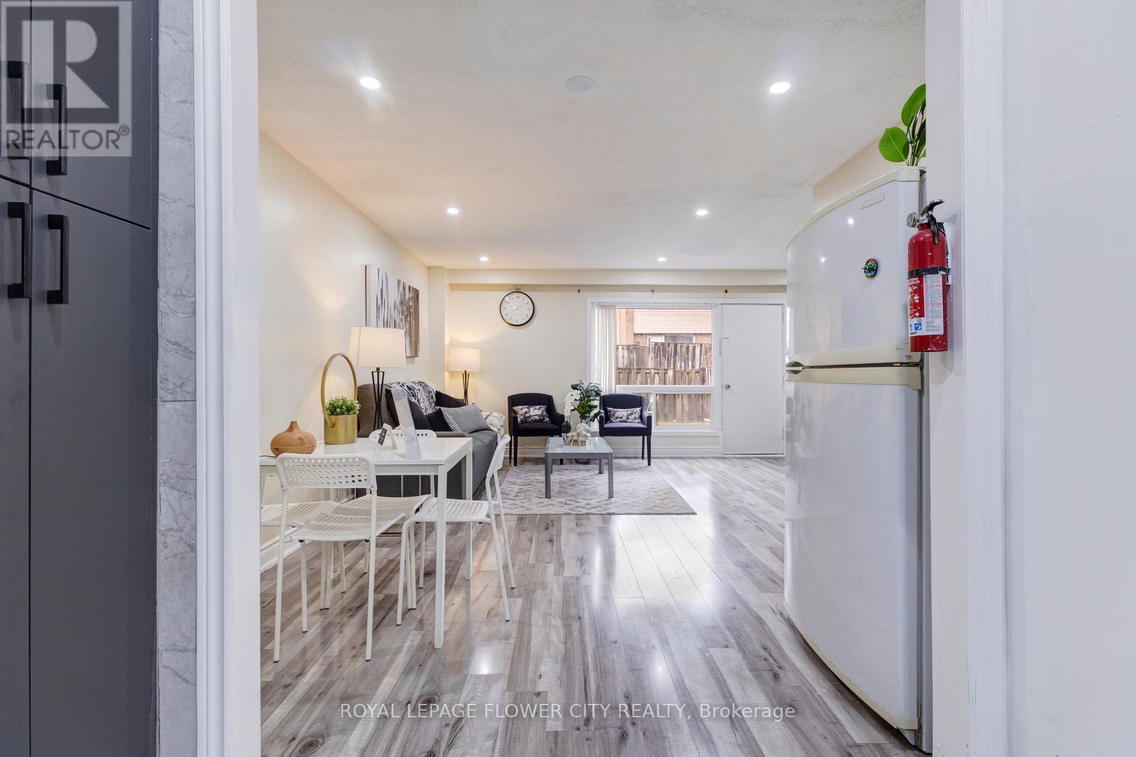 19 - 435 Silverstone Drive, Toronto, Ontario  M9V 3K7 - Photo 16 - W12914922