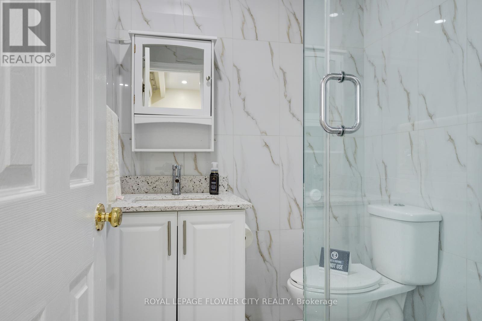 19 - 435 Silverstone Drive, Toronto, Ontario  M9V 3K7 - Photo 26 - W12914922