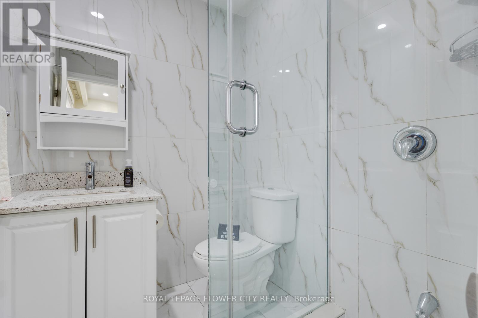 19 - 435 Silverstone Drive, Toronto, Ontario  M9V 3K7 - Photo 27 - W12914922