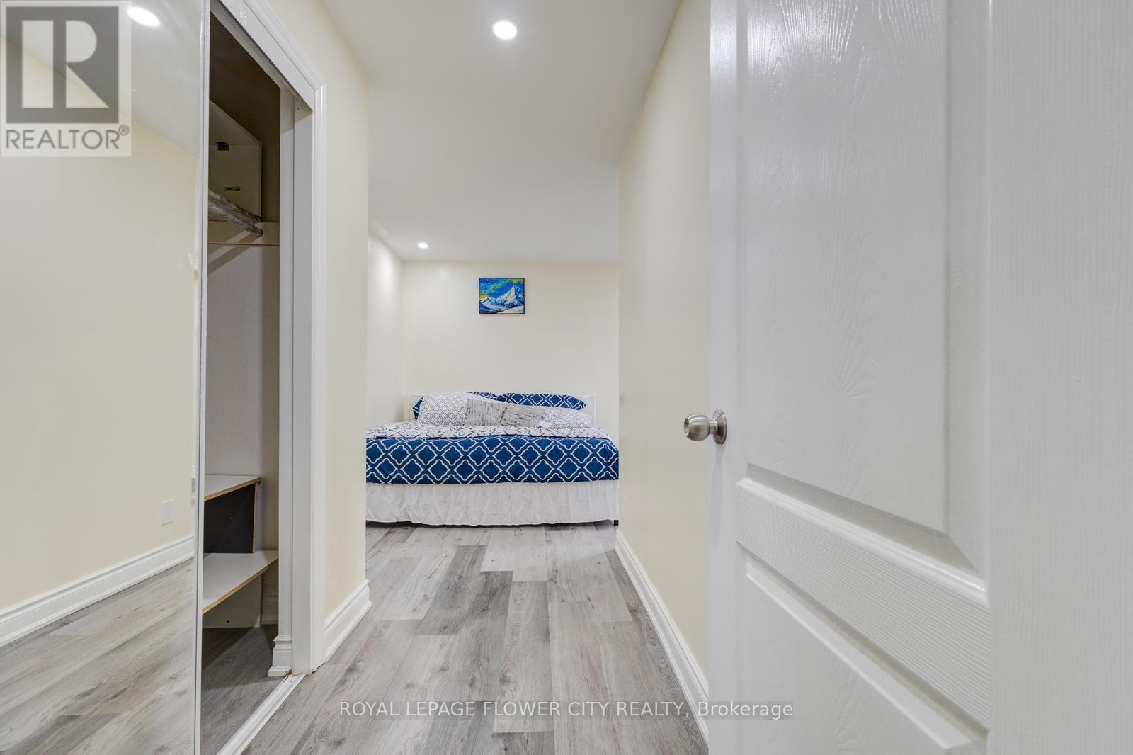 19 - 435 Silverstone Drive, Toronto, Ontario  M9V 3K7 - Photo 28 - W12914922