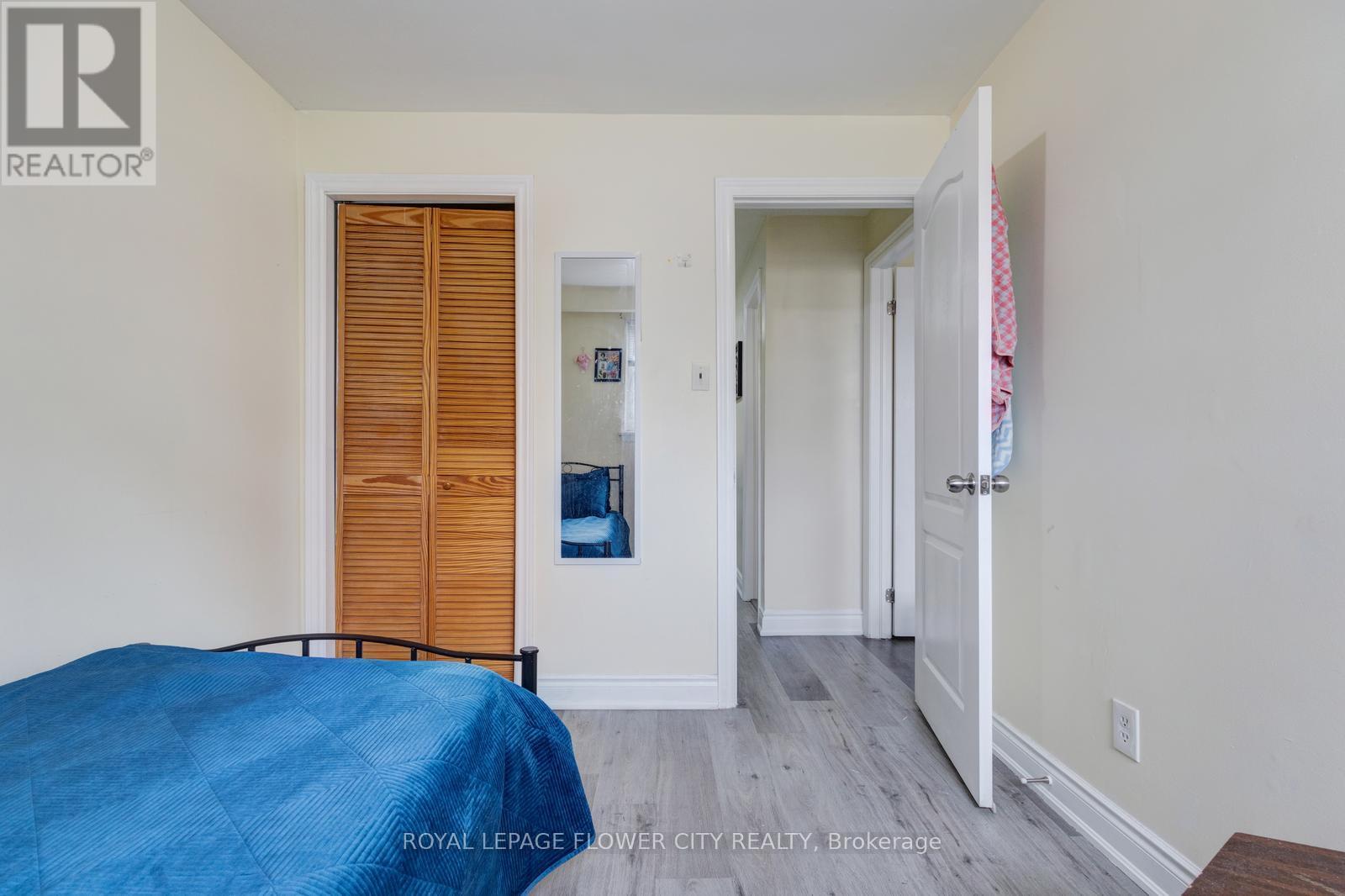 19 - 435 Silverstone Drive, Toronto, Ontario  M9V 3K7 - Photo 32 - W12914922