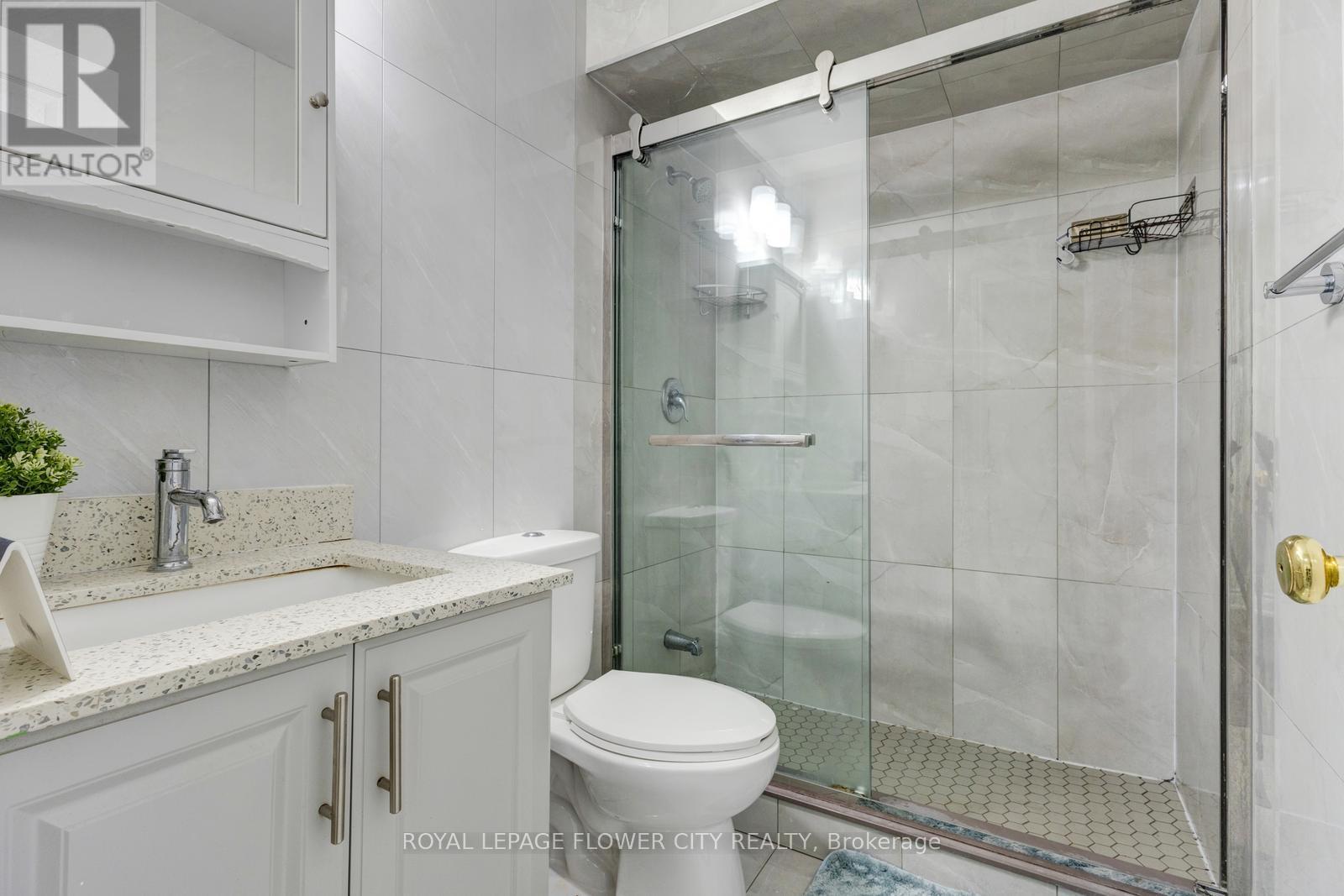 19 - 435 Silverstone Drive, Toronto, Ontario  M9V 3K7 - Photo 36 - W12914922