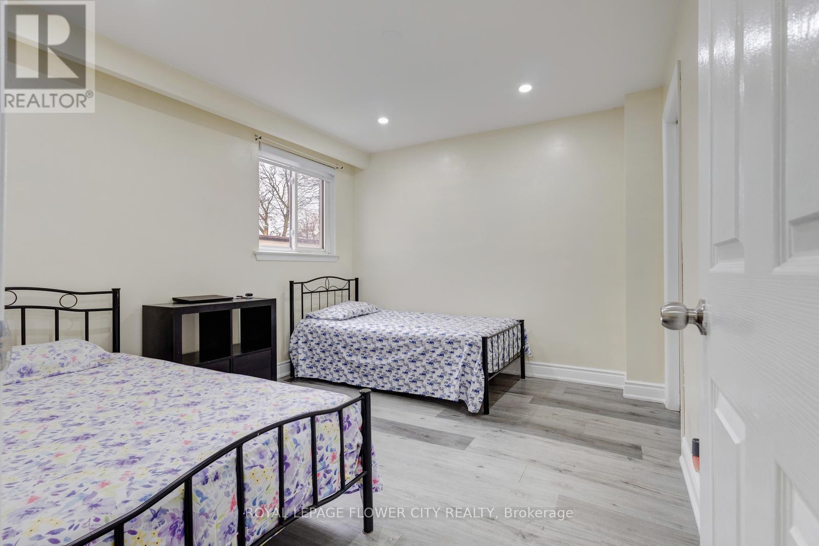 19 - 435 Silverstone Drive, Toronto, Ontario  M9V 3K7 - Photo 37 - W12914922