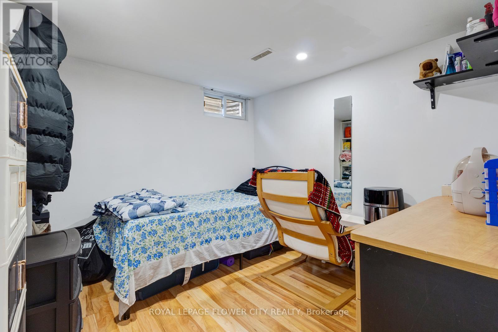 19 - 435 Silverstone Drive, Toronto, Ontario  M9V 3K7 - Photo 42 - W12914922