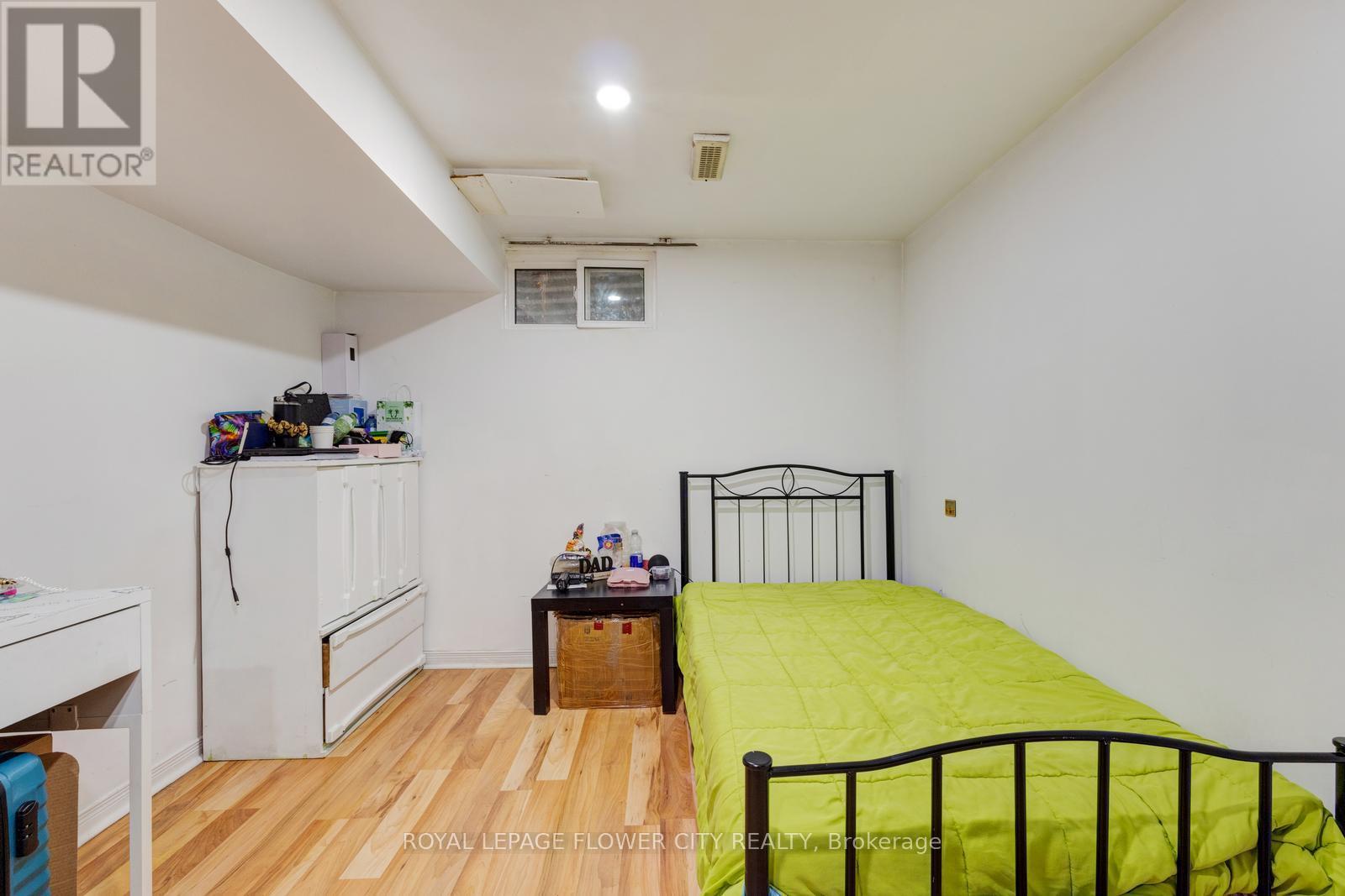 19 - 435 Silverstone Drive, Toronto, Ontario  M9V 3K7 - Photo 43 - W12914922