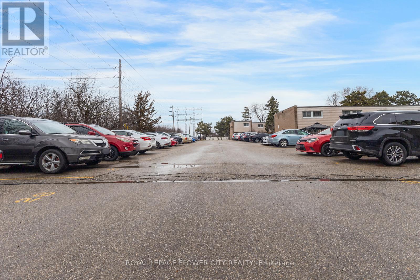 19 - 435 Silverstone Drive, Toronto, Ontario  M9V 3K7 - Photo 49 - W12914922