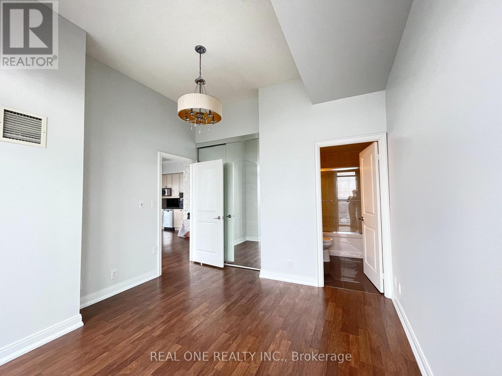 5003 - 60 Absolute Avenue, Mississauga, Ontario  L4Z 0A9 - Photo 9 - W12914952