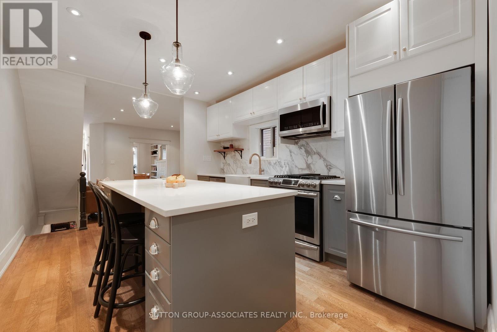 1031 St Clarens Avenue, Toronto, Ontario  M6H 3X8 - Photo 12 - W12915008