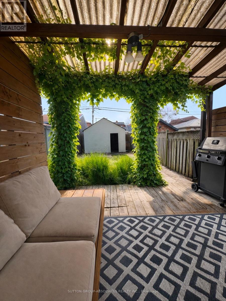 1031 St Clarens Avenue, Toronto, Ontario  M6H 3X8 - Photo 28 - W12915008